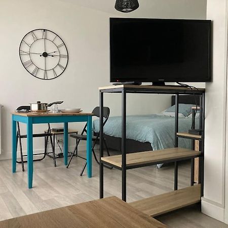 Grand Studio Confort Évreux מראה חיצוני תמונה