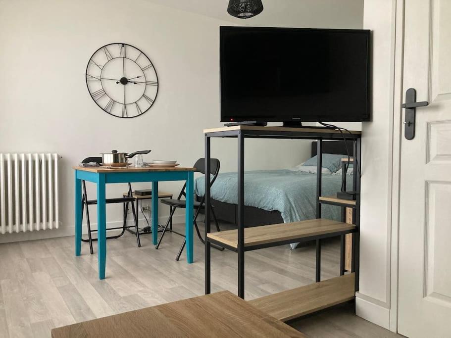 Grand Studio Confort Évreux מראה חיצוני תמונה